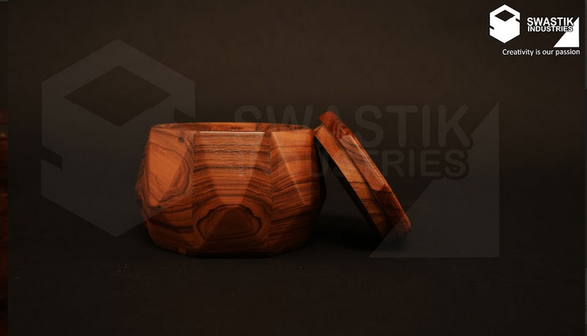 Wooden Crockery